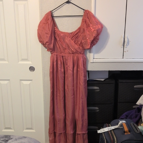 Storia Dresses & Skirts - Storia Rose-Pink Puff Sleeve Maxi Dress